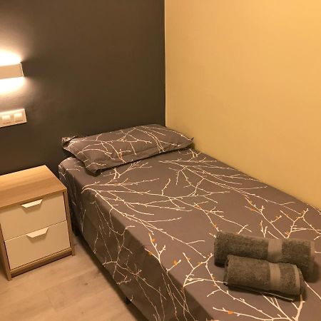 Cerdanyola Centro Apartment Cerdanyola del Valles Bagian luar foto